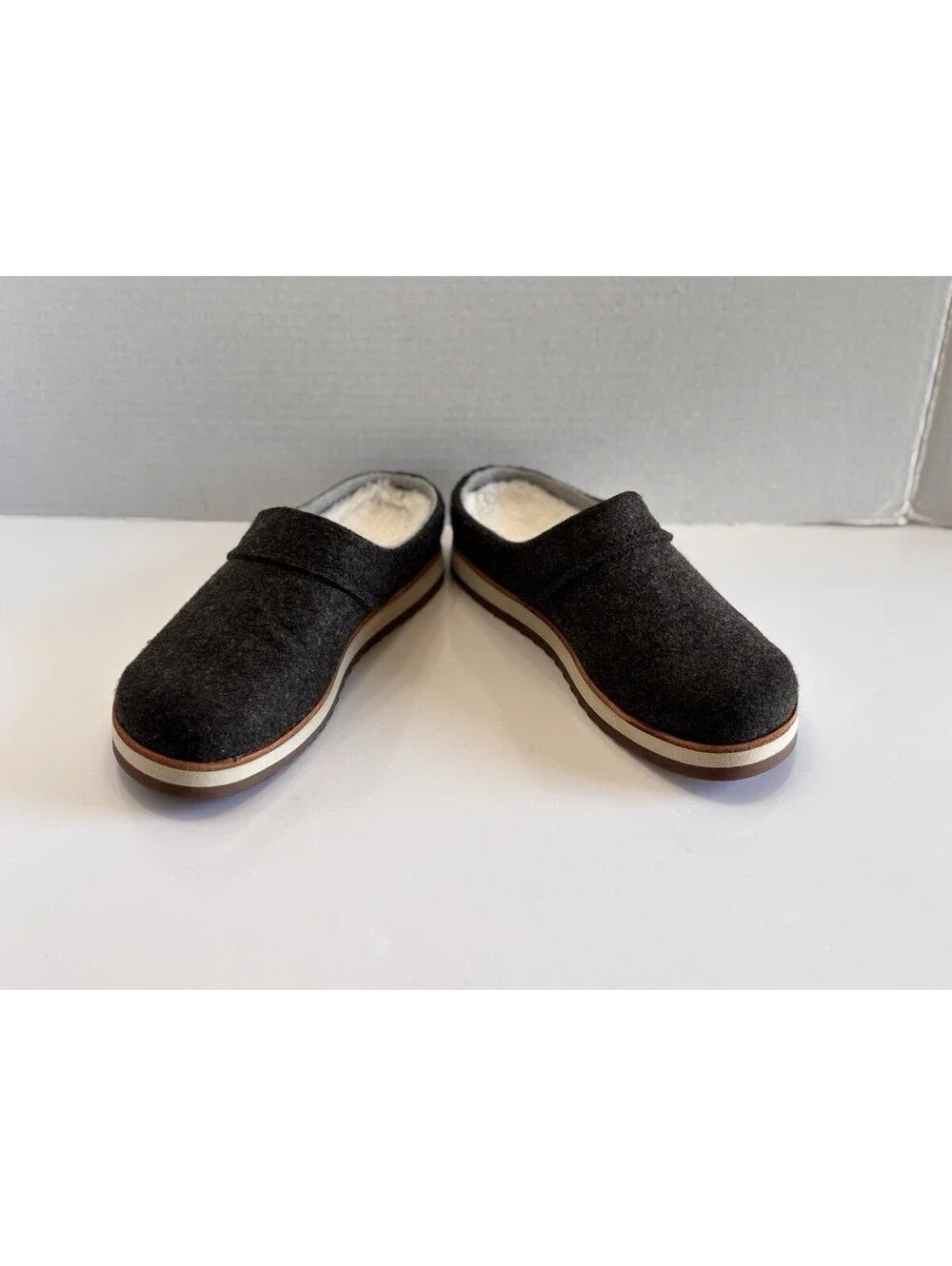 Merrell Juno Wool Clogs Slip On Women's Size 5.5 Gray Wool Faux Fur Lining Comfy